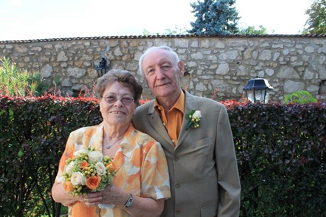 60-Anos-de-Casados-Bodas-Celebrando-as-Bodas-de-Diamante-do-Amor-Eterno